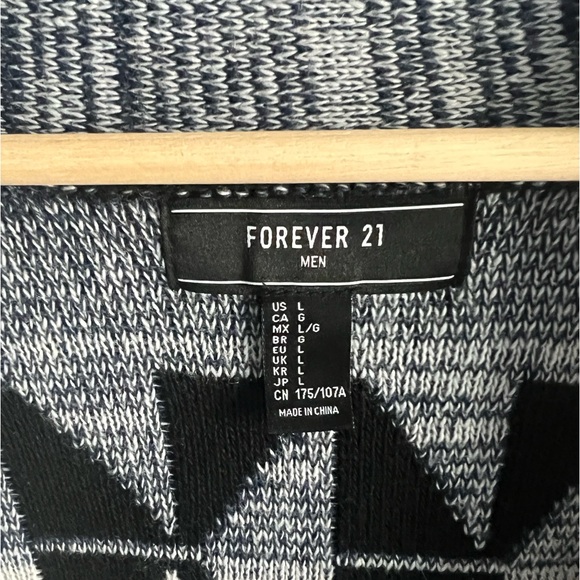 Cardigan sweater - Picture 3 of 4